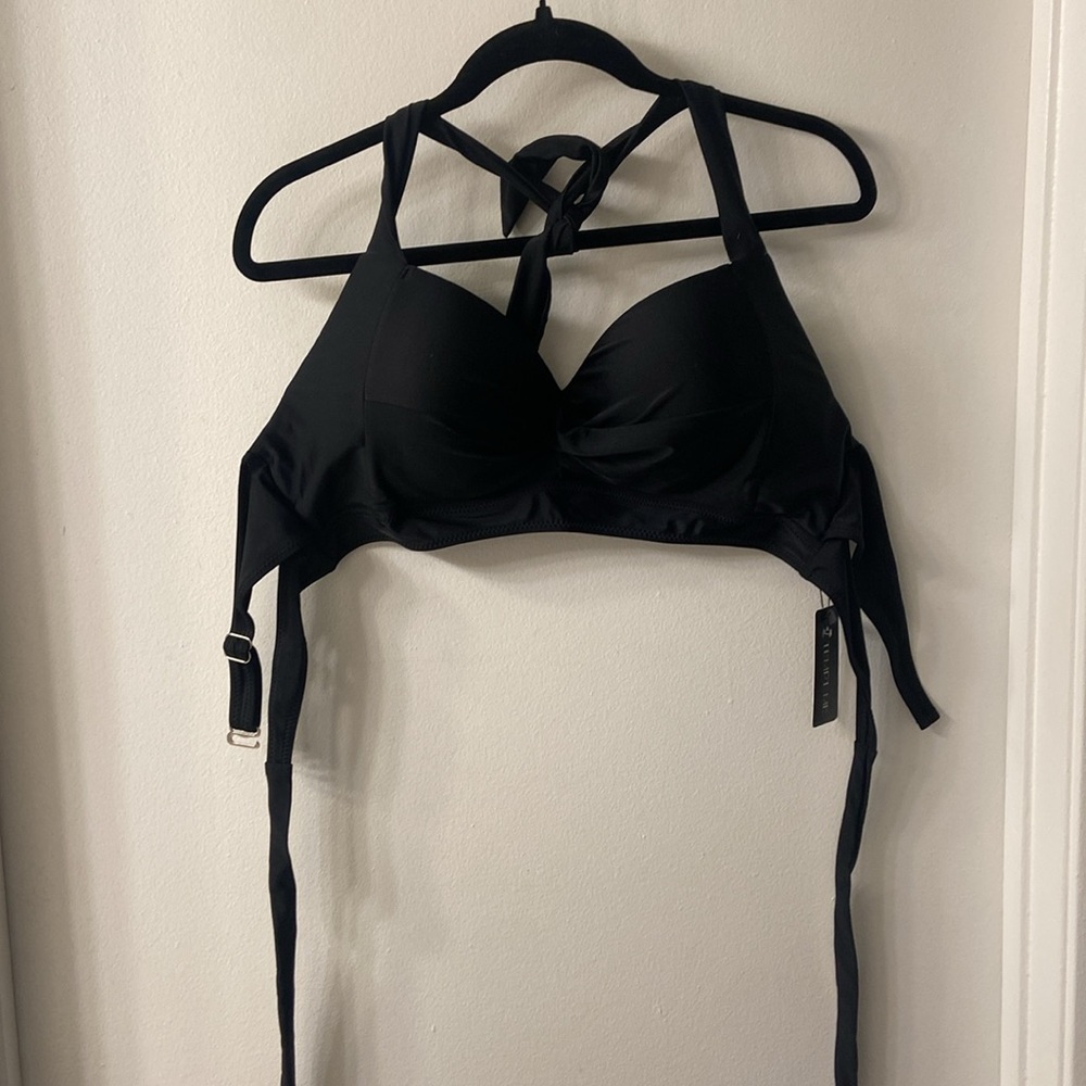 NWT Rouched Bikini Top - Picture 2 of 2